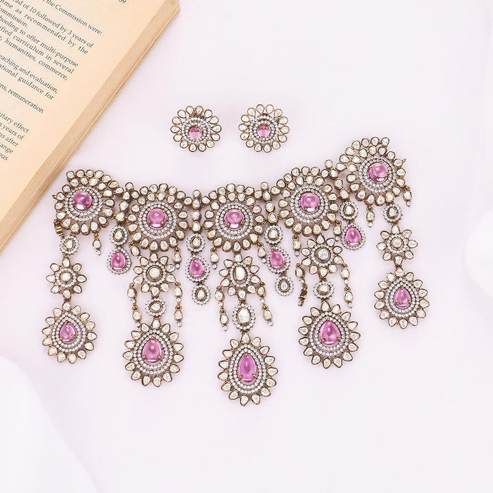 Sabiksha Victorian Choker Set