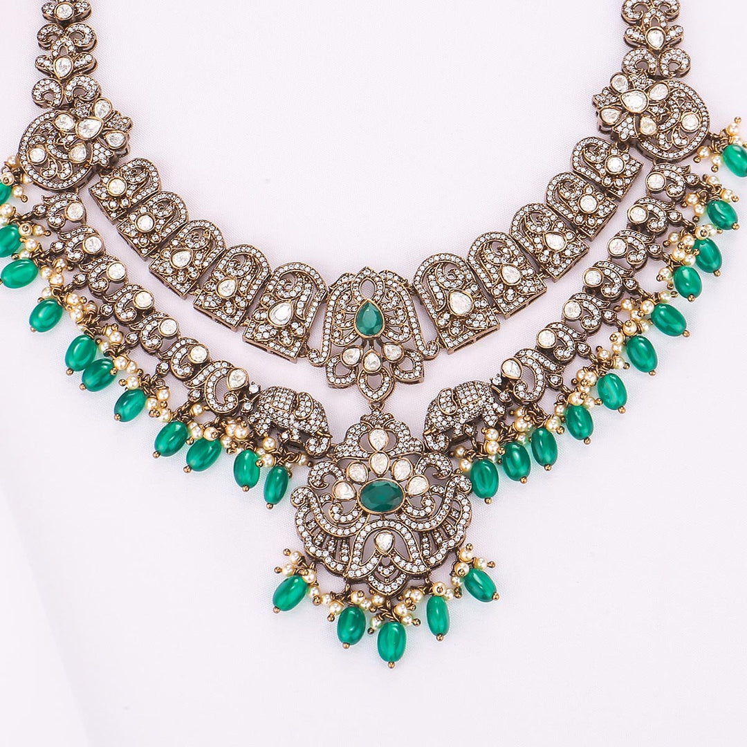 Advika Victorian Short Necklace Set