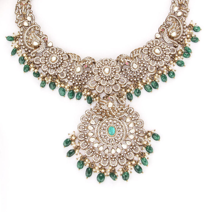 Vernikha Victorian Short Necklace Set