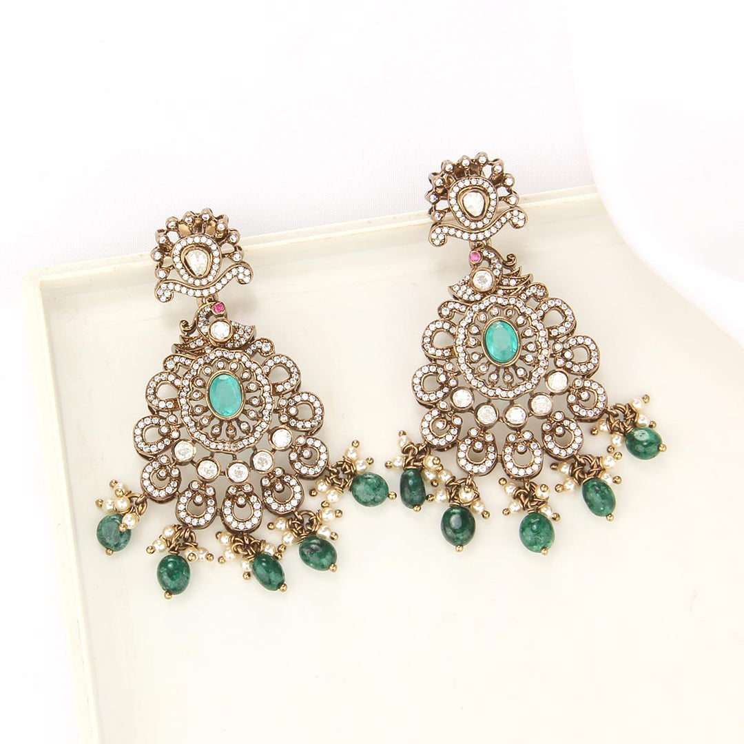 Vernikha Victorian Short Necklace Set