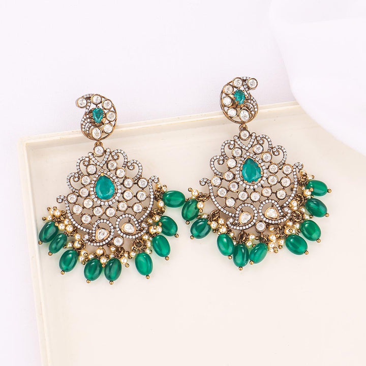 Dhanvika Victorian Long Necklace Set