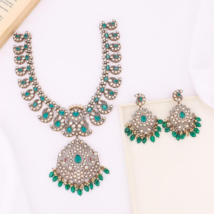 Dhanvika Victorian Long Necklace Set