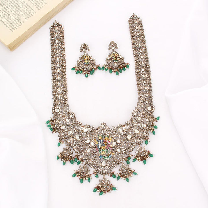 Taahira Victorian Long Necklace Set