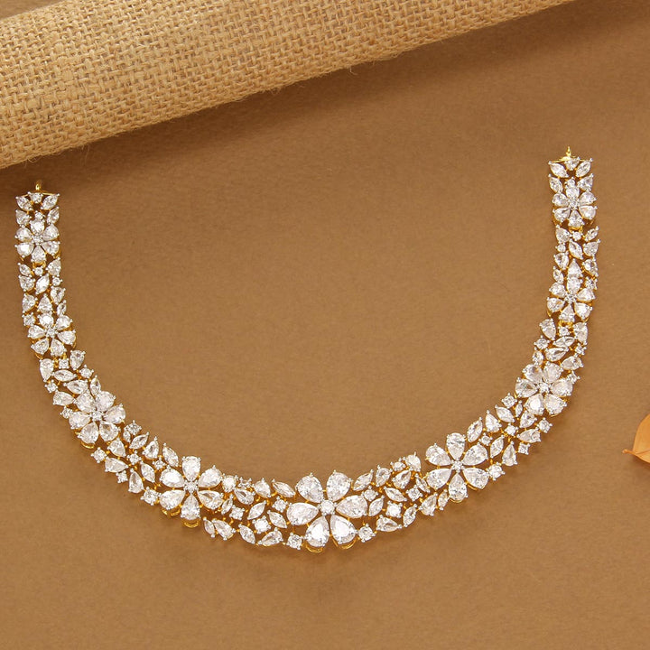 Classy Spark Avikam Short Necklace Set