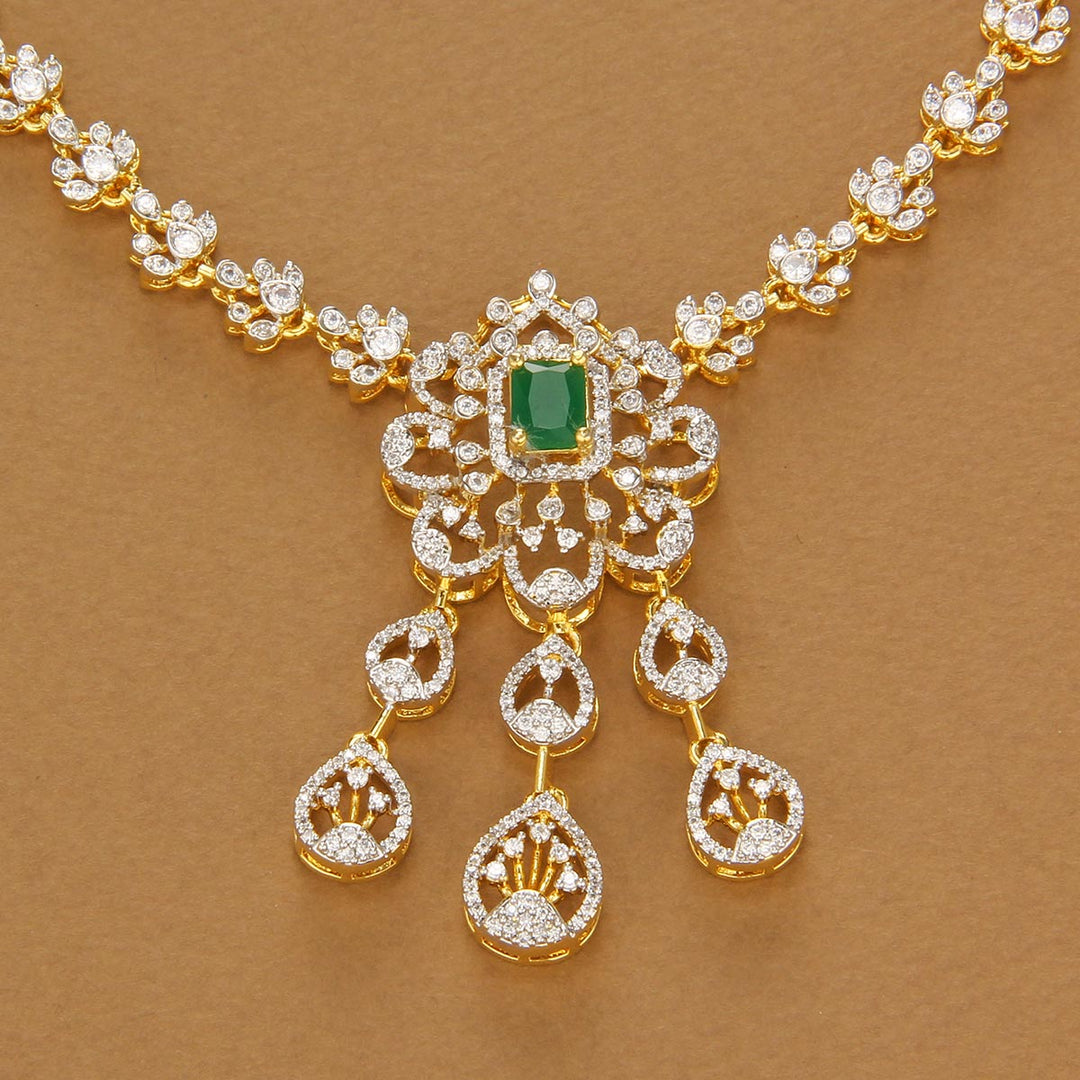 Vinisha Avikam Short Necklace Set