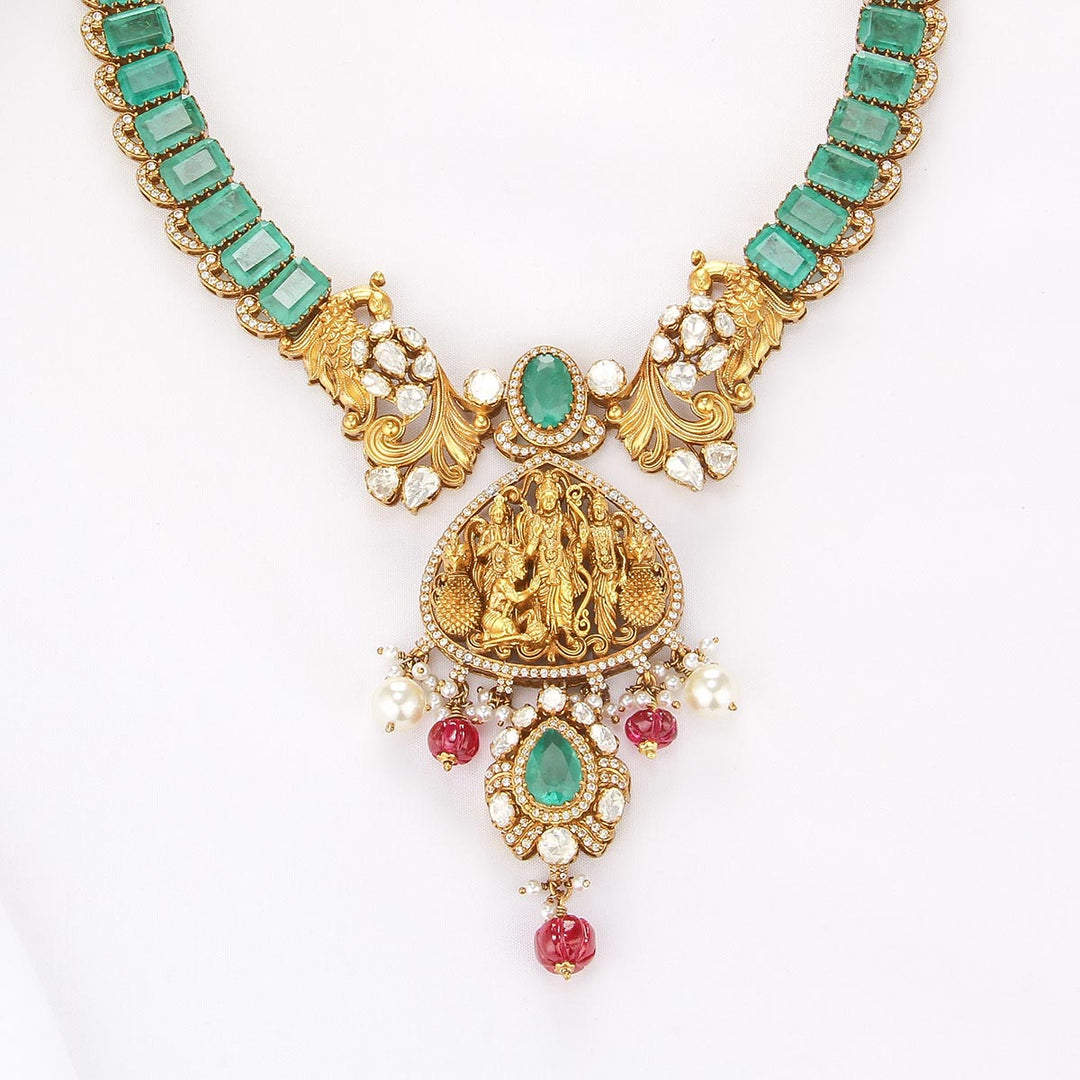 Grand Luxe Short Necklace Set