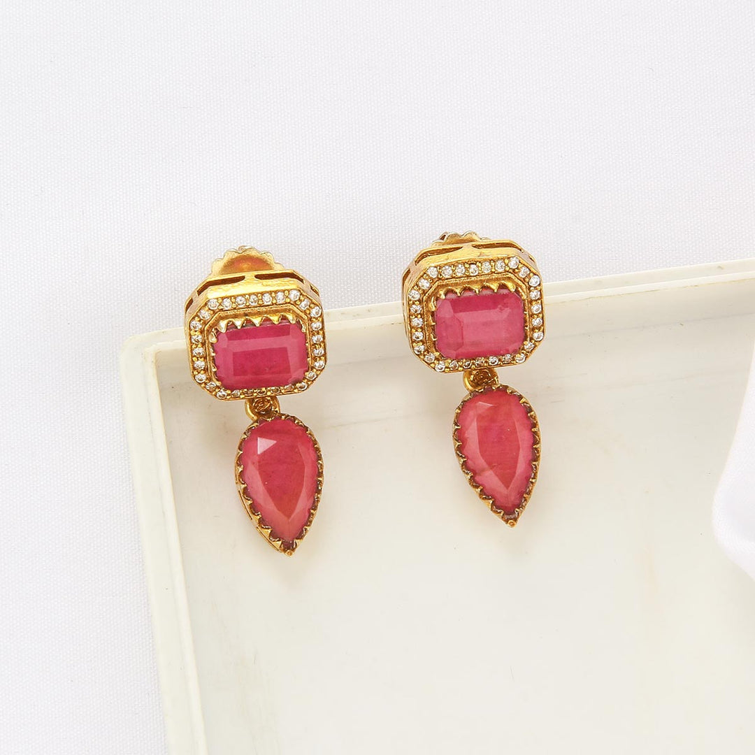 Beautiful Short Necklace Set