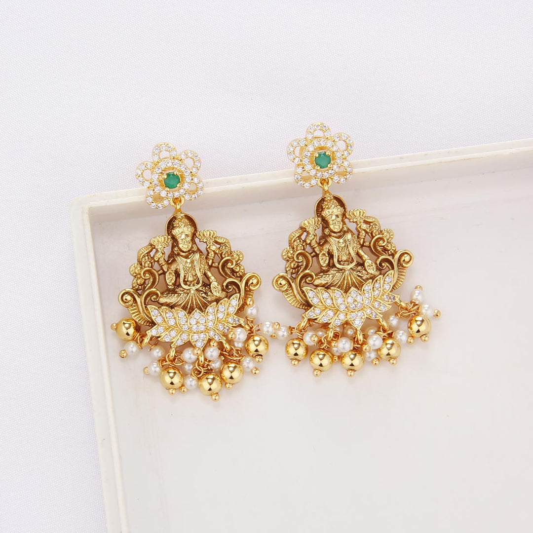Beautiest Nagas Short Necklace Set