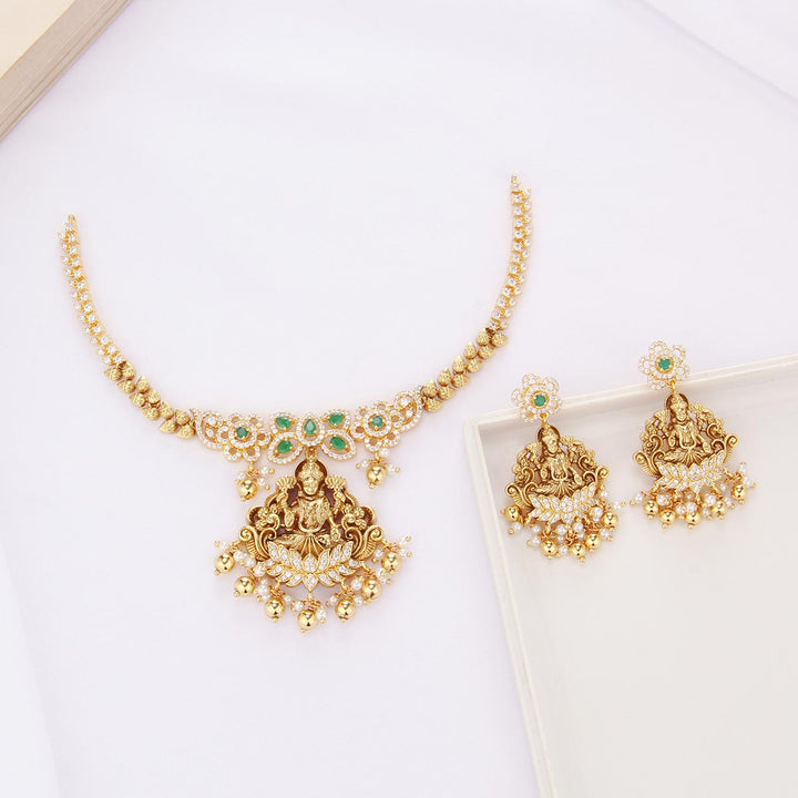 Beautiest Nagas Short Necklace Set