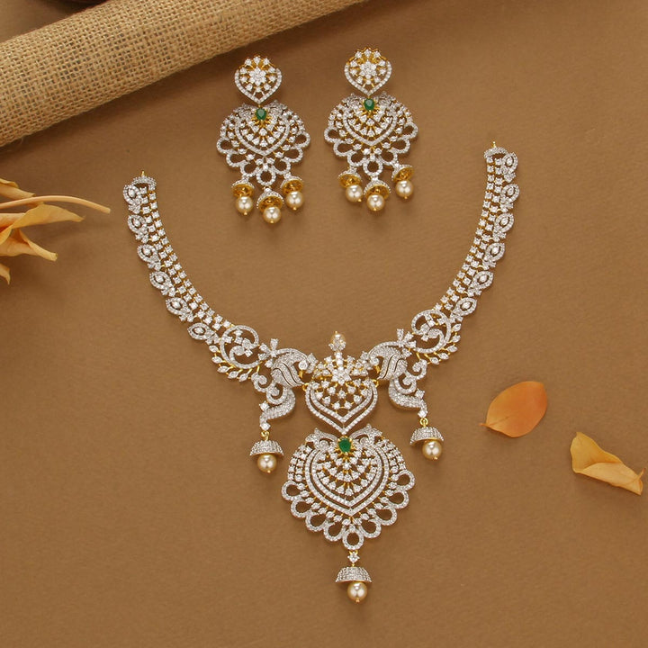 Srinitha Avikam Short Necklace Set