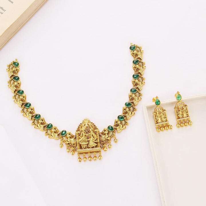 Pravathika Short Necklace Set