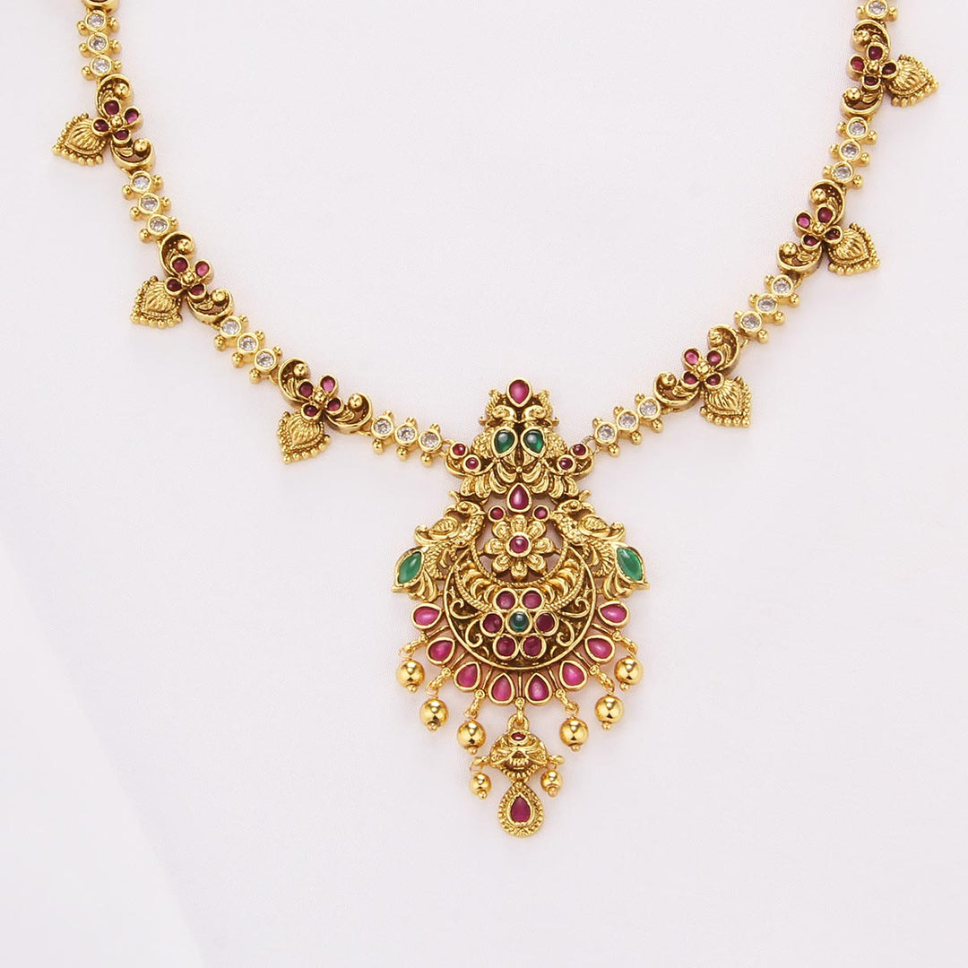 Vibhanika Short Necklace Set