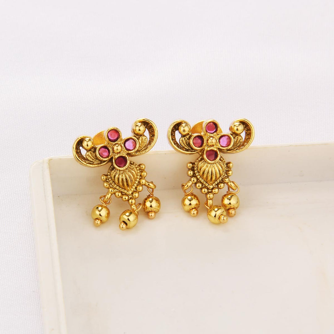 Vibhanika Short Necklace Set