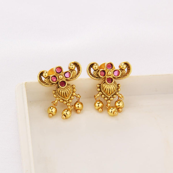 Vibhanika Short Necklace Set