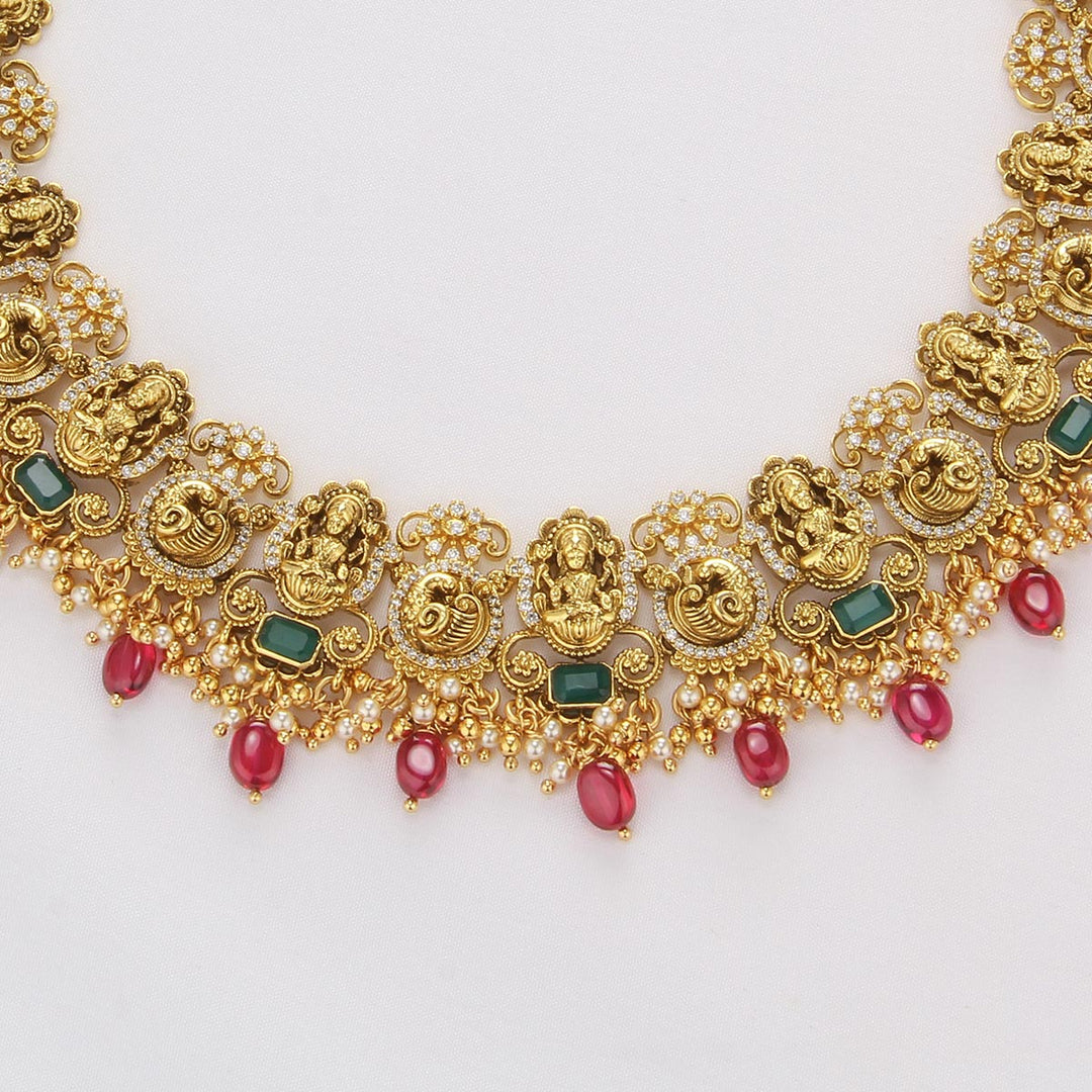 Golden Aura Nagas Short Necklace Set