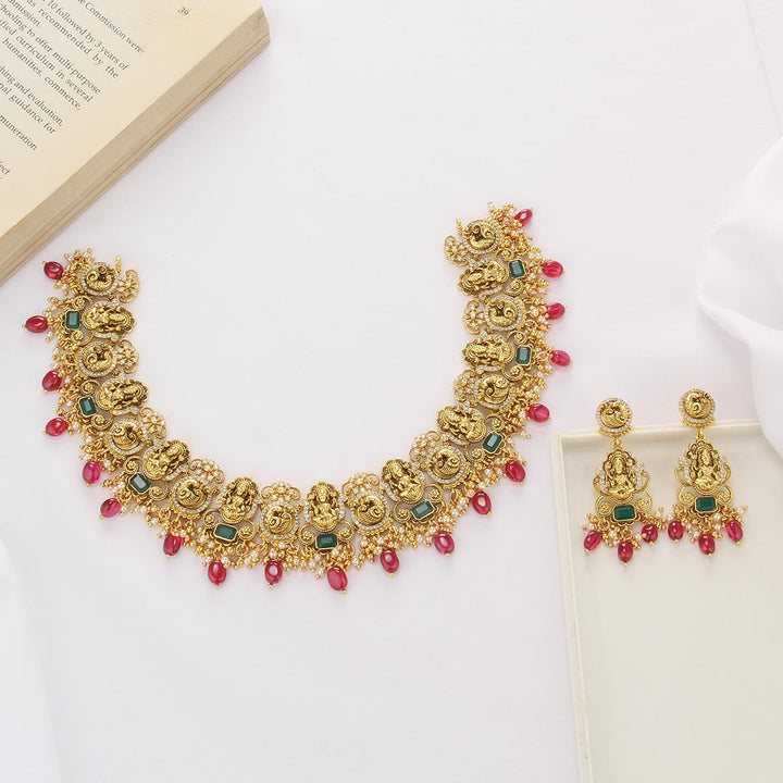 Golden Aura Nagas Short Necklace Set