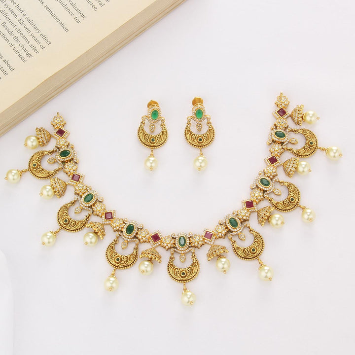 Royal Stone Short Necklace Set