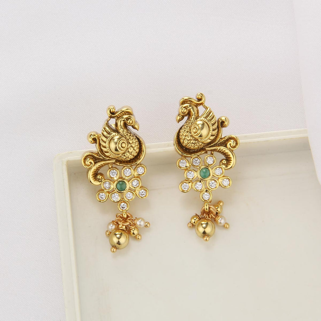 Dazzle Stone Short Necklace Set