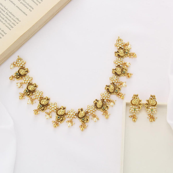 Dazzle Stone Short Necklace Set