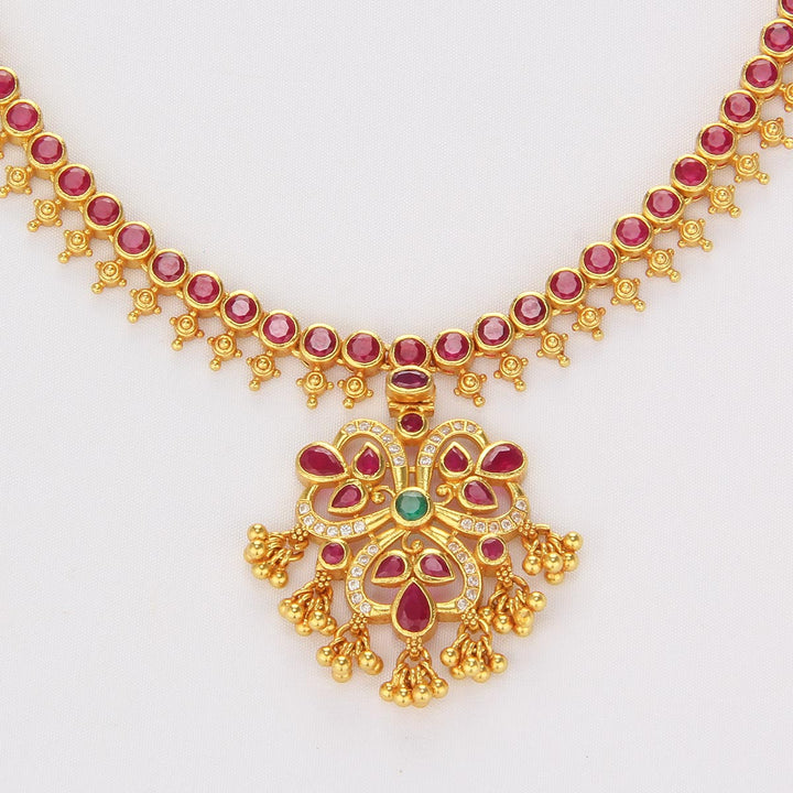 Timeless Short Necklace