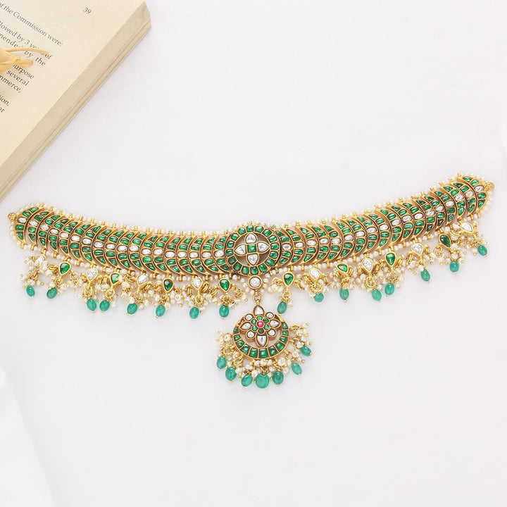 Yaalinika Kundan Choker