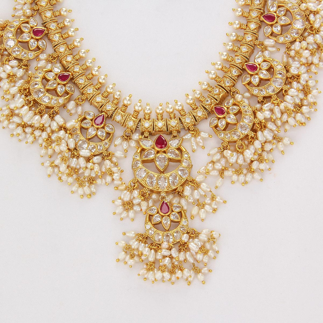 Lousiya Guttapusalu Necklace Set