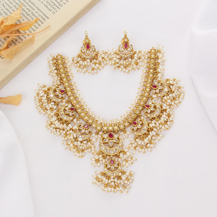 Lousiya Guttapusalu Necklace Set