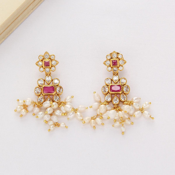 Janvi Guttapusalu Necklace Set