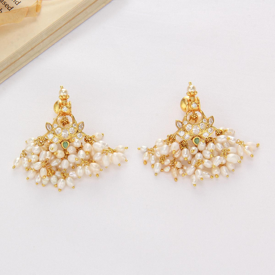 Queen's Guttapusalu Necklace Set