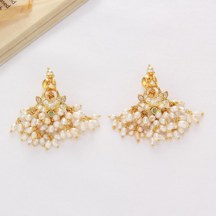 Queen's Guttapusalu Necklace Set