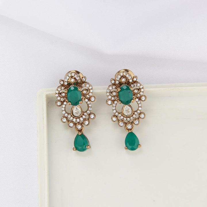 Swasthikha Victorian Short Necklace Set