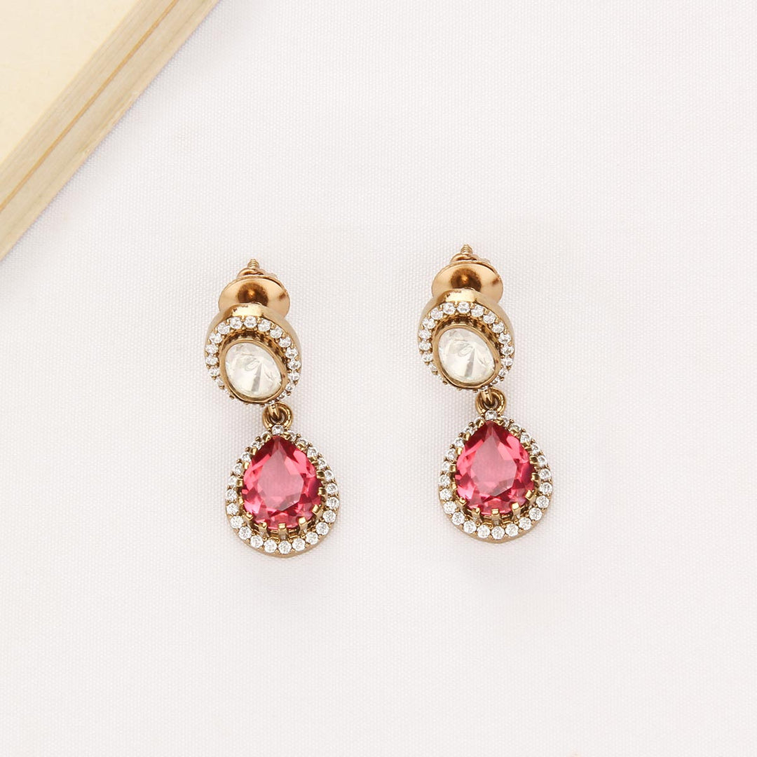 Adorable Victorian Short Necklace Set