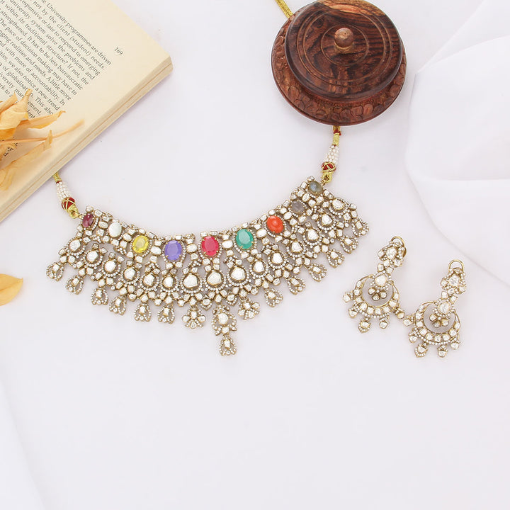 Classy Attractive Choker Set
