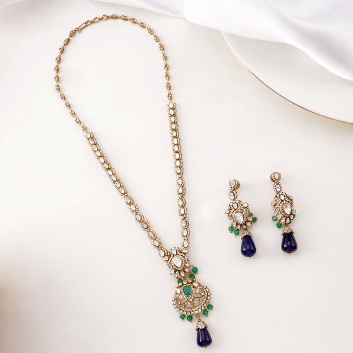 Mesmerizing Victorian Long Necklace set