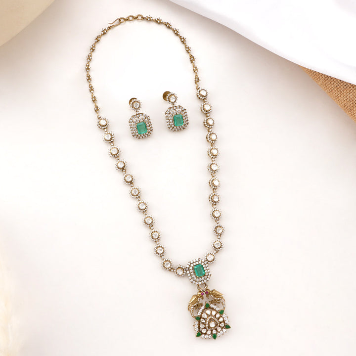 Admirable Victorian Long Necklace set