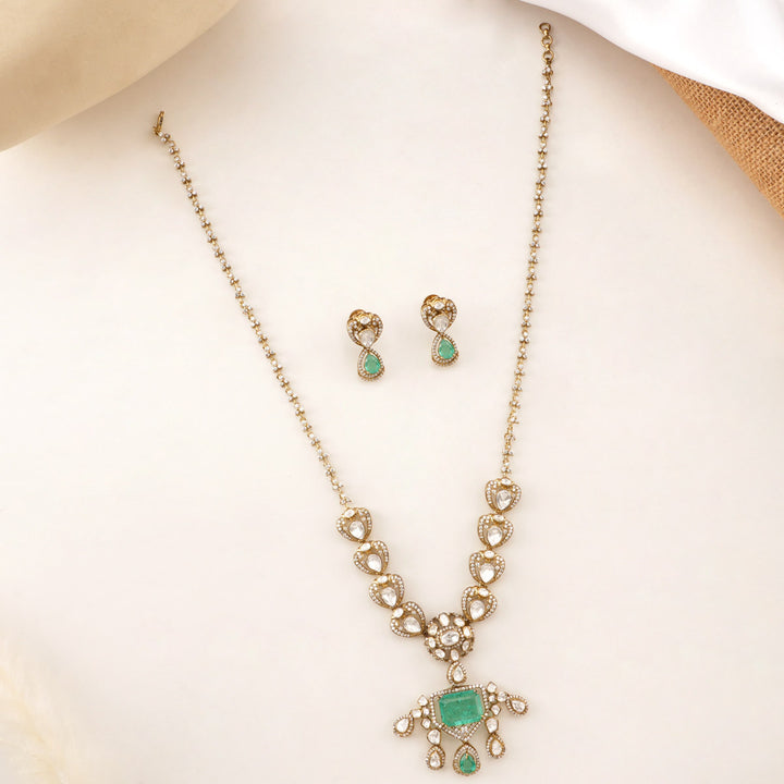 Stunning Victorian Long Necklace set