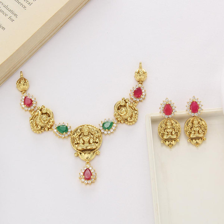 Nathisha Nagas Choker Set