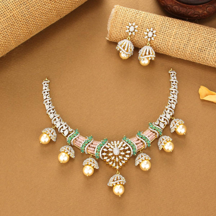 Mesmerizing Avikam Short Necklace Set