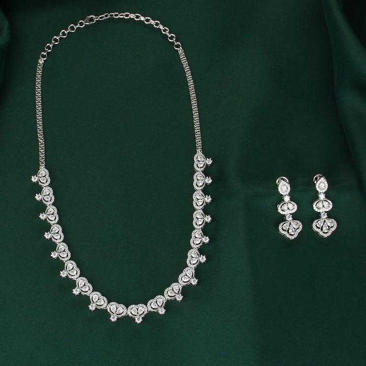 Isabella Short Necklace Set