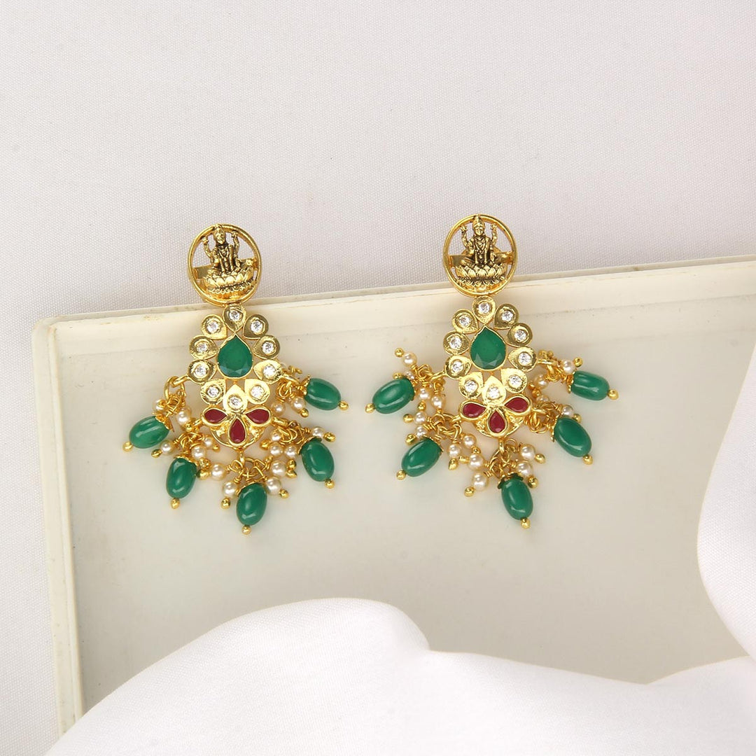 Kyra Pakshi Short Necklace Set