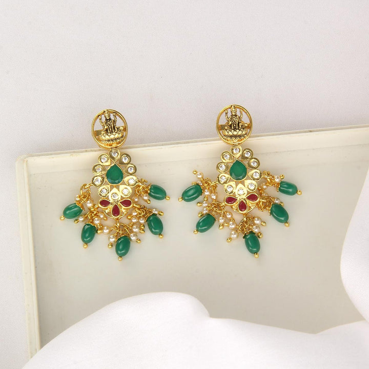 Kyra Pakshi Short Necklace Set