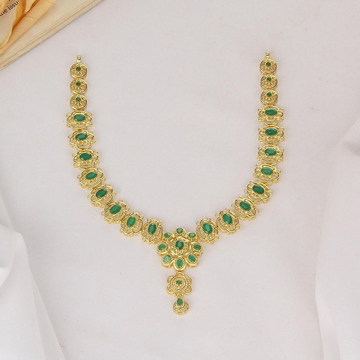 Trend Aura Short Necklace