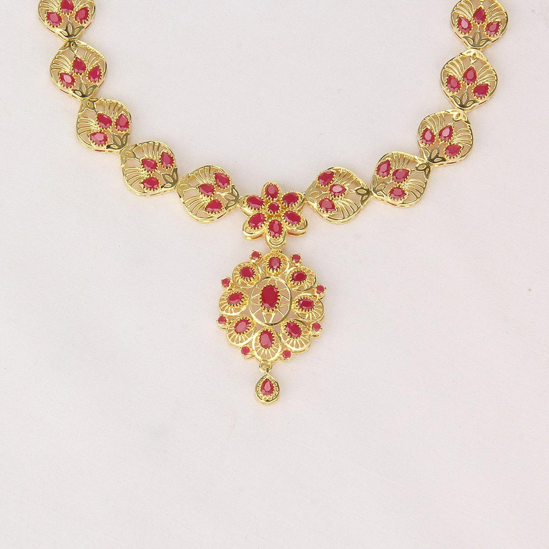 Vishika Short Necklace Set
