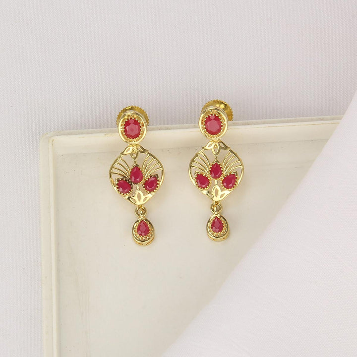 Vishika Short Necklace Set