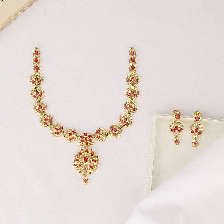 Vishika Short Necklace Set