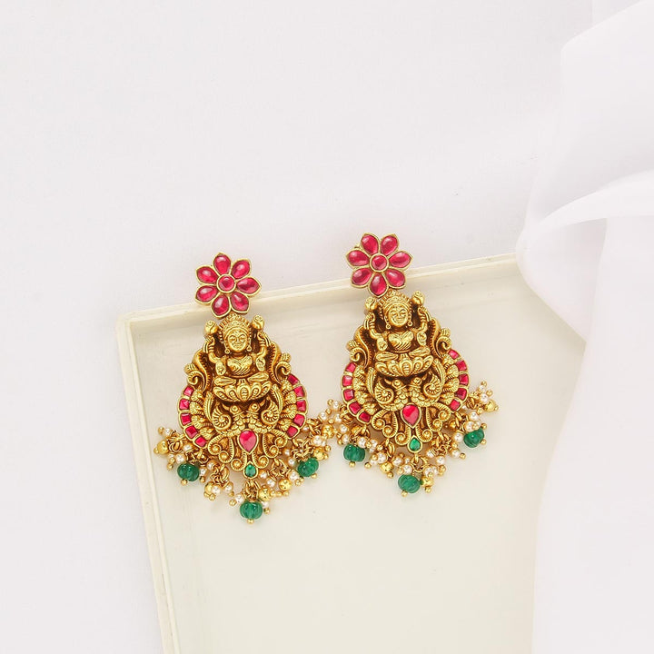 Aparna Nagas Short Necklace Set