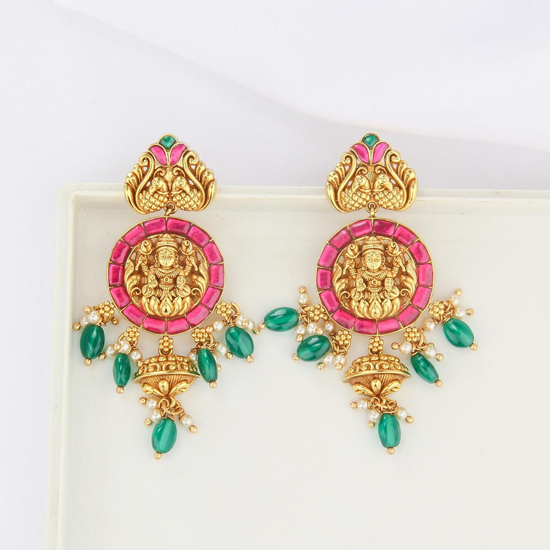 Marvellous Nagas Short Necklace Set