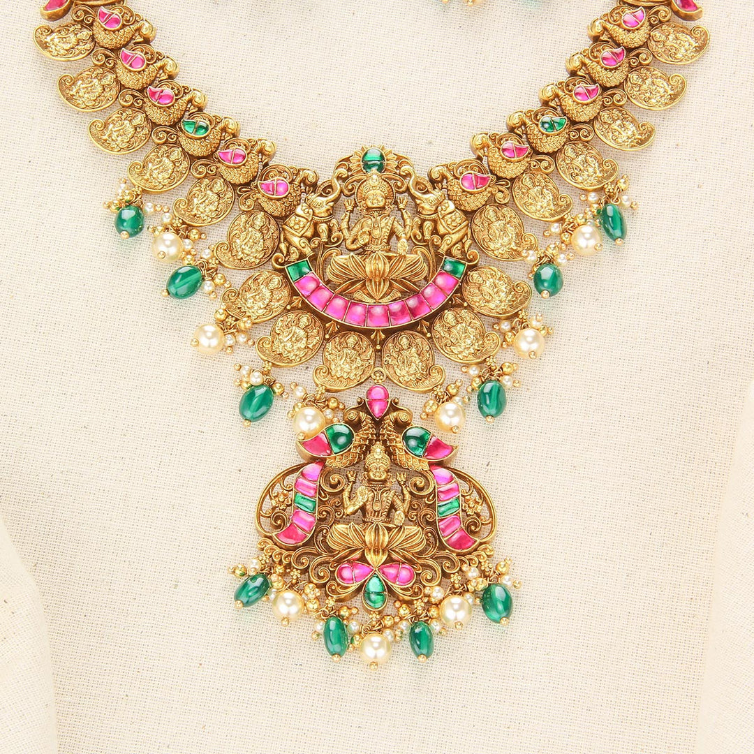 Grandeur Nagas Short Necklace Set
