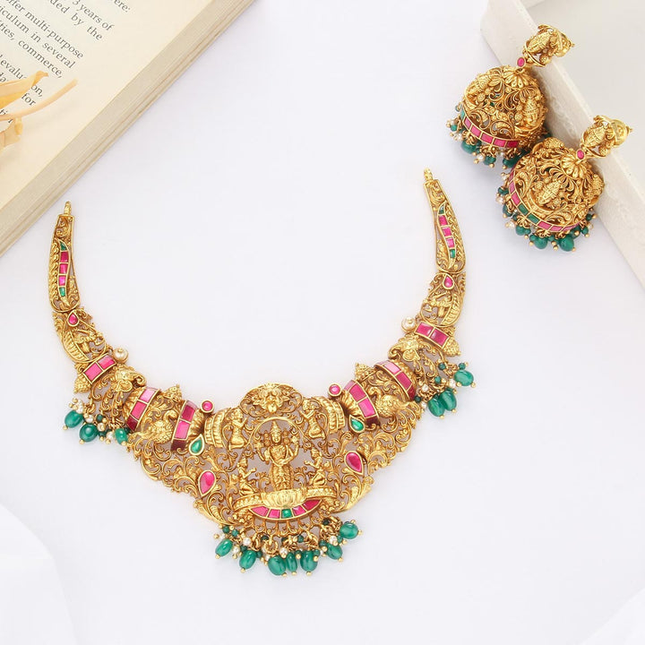 Luxe Nagas Short Necklace Set