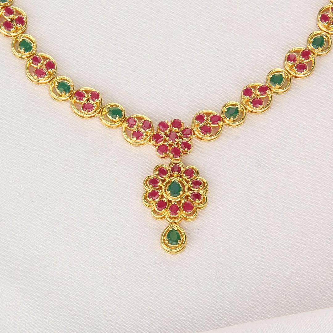 Beautiful Short Necklace Set